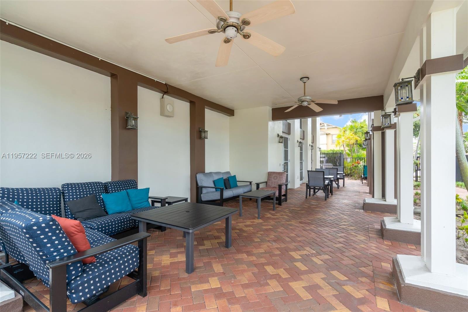 CITYSIDE CONDO - Residential