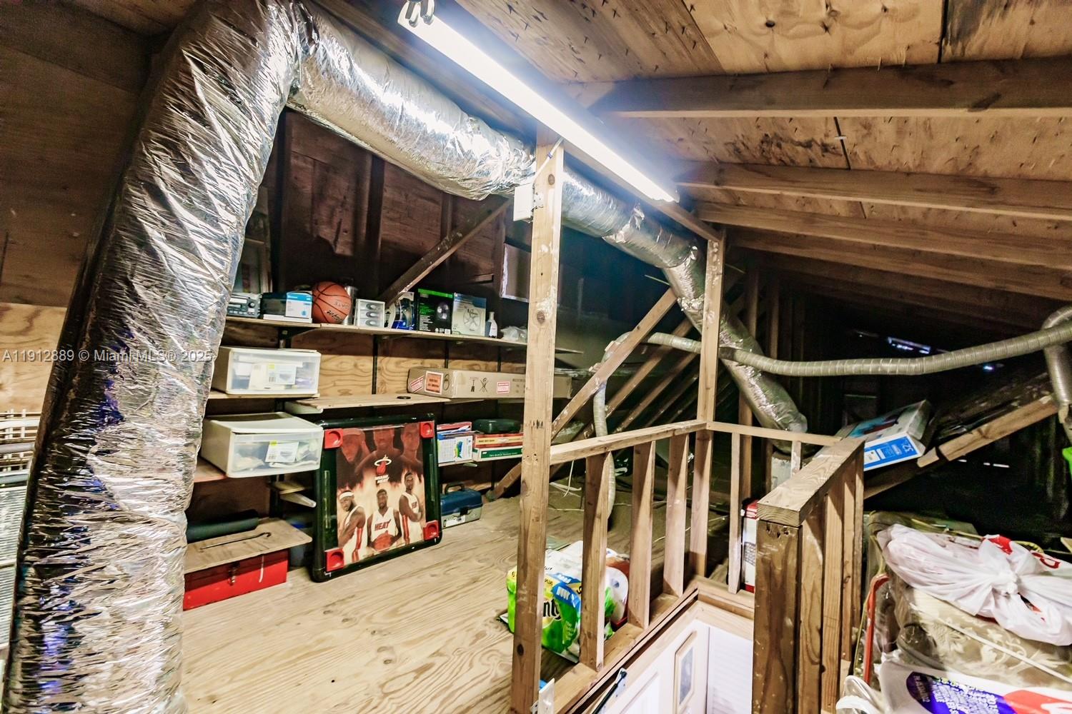 VISTA DEL LAGO CONDO IV - Residential Lease