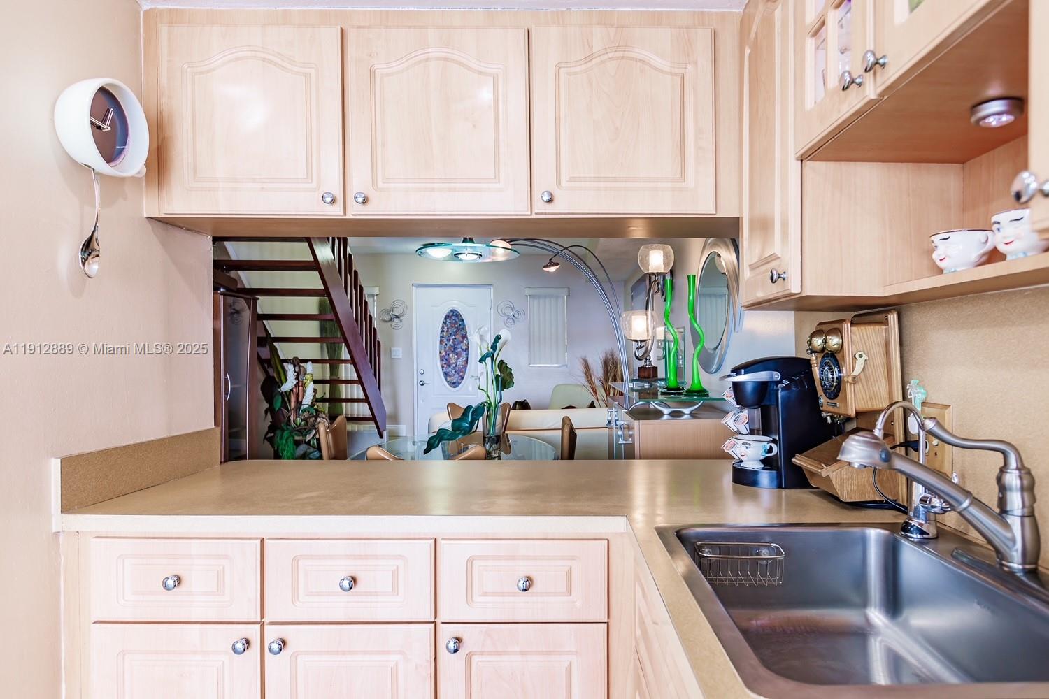 VISTA DEL LAGO CONDO IV - Residential Lease