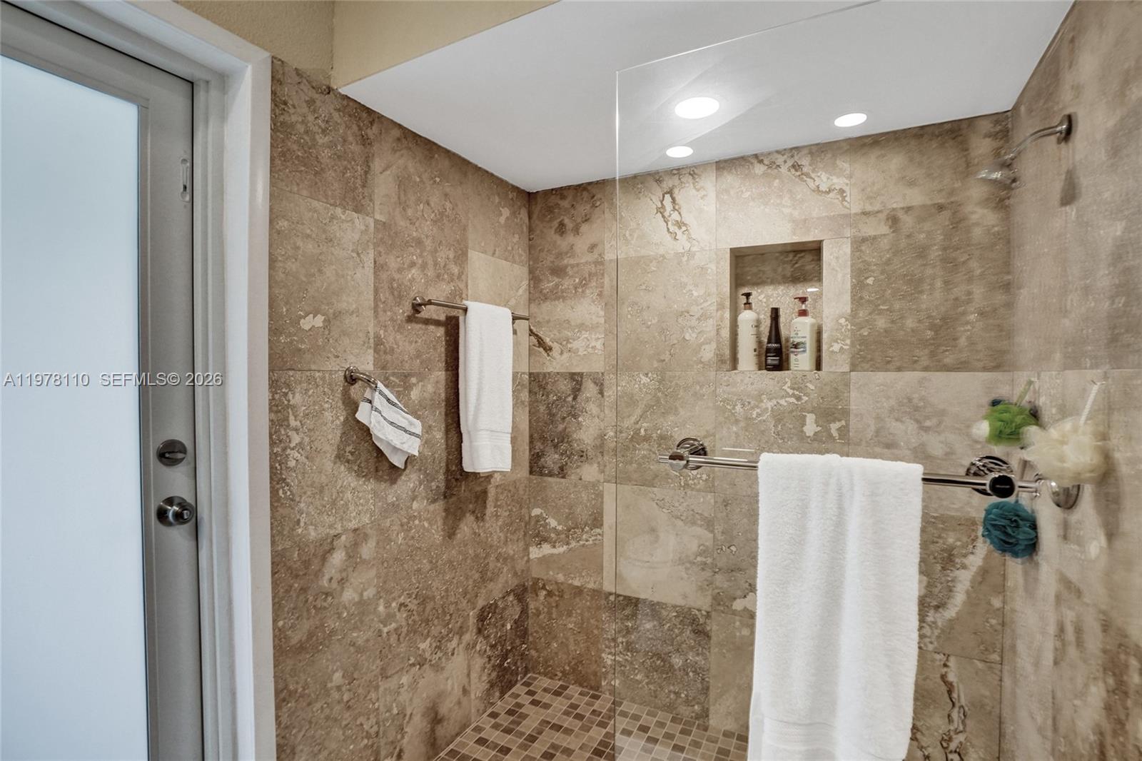 CORAL SPRINGS COUNTRY CLU - Residential