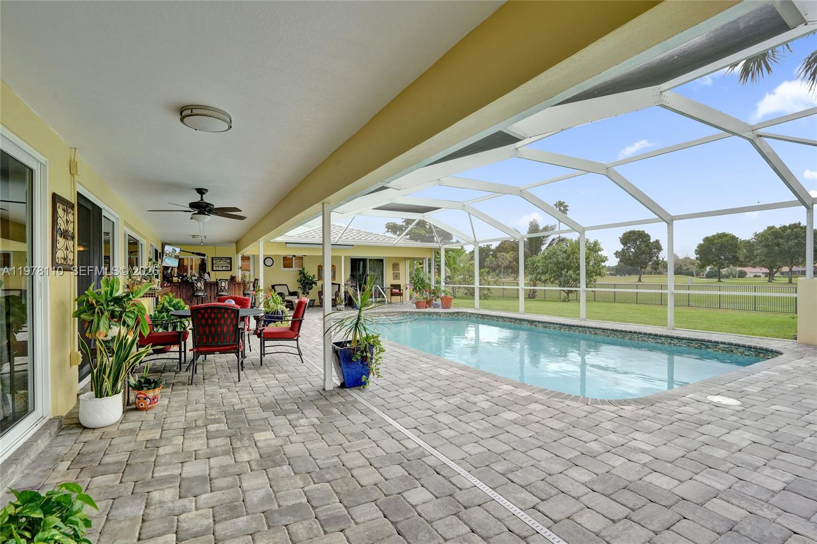 CORAL SPRINGS COUNTRY CLU - Residential