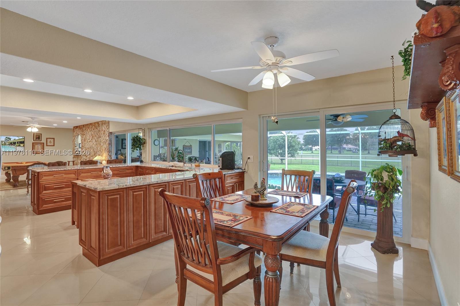 CORAL SPRINGS COUNTRY CLU - Residential