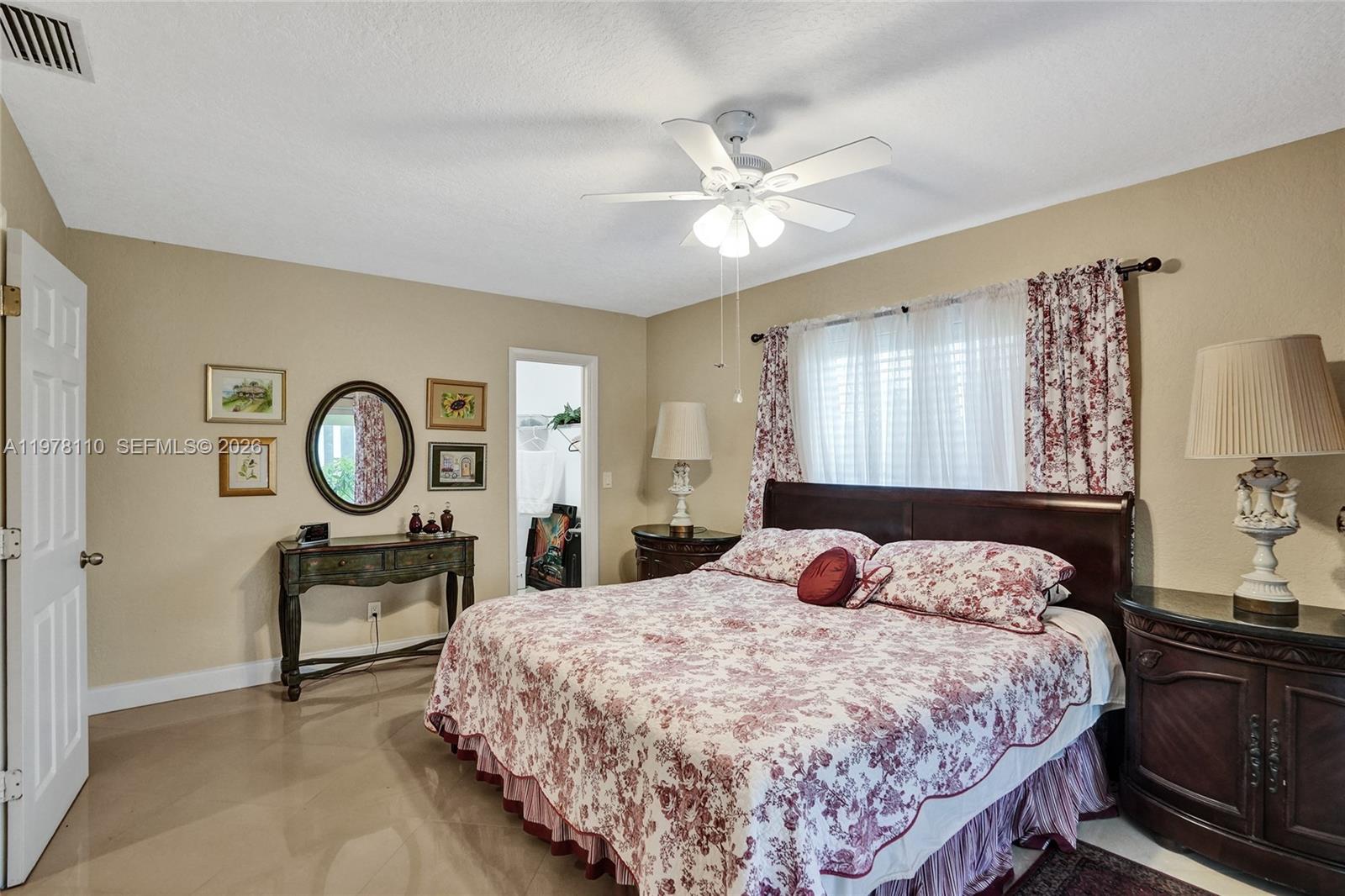 CORAL SPRINGS COUNTRY CLU - Residential