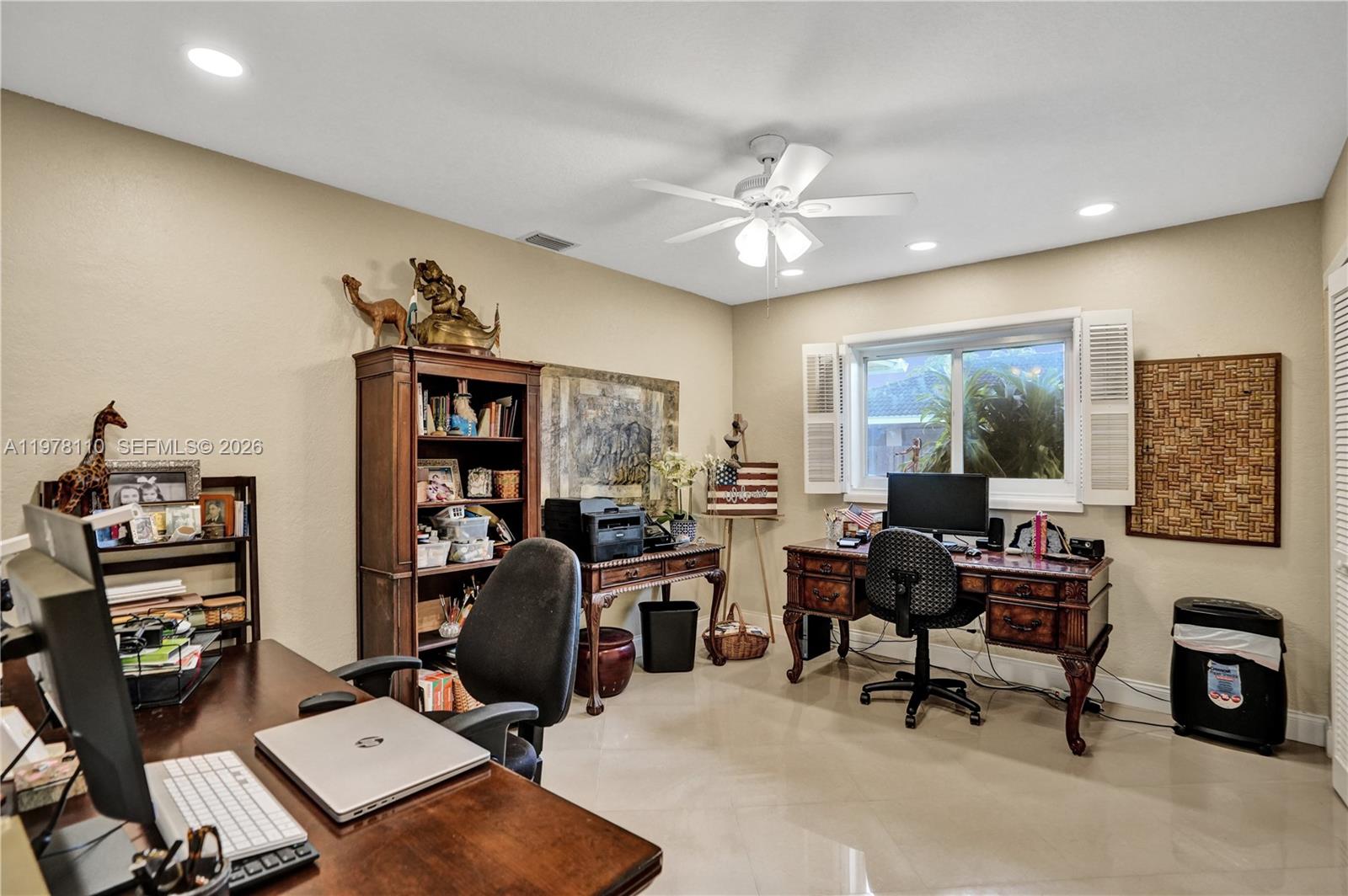 CORAL SPRINGS COUNTRY CLU - Residential