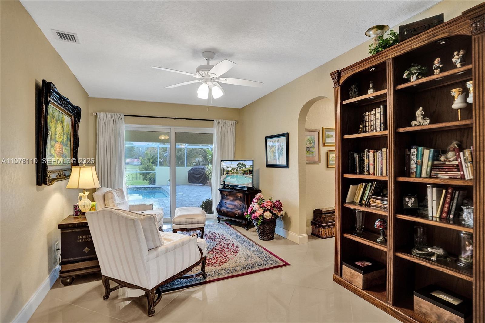 CORAL SPRINGS COUNTRY CLU - Residential
