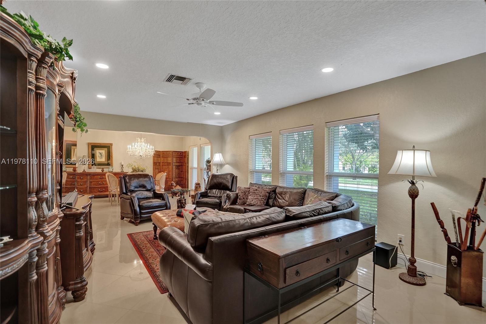 CORAL SPRINGS COUNTRY CLU - Residential