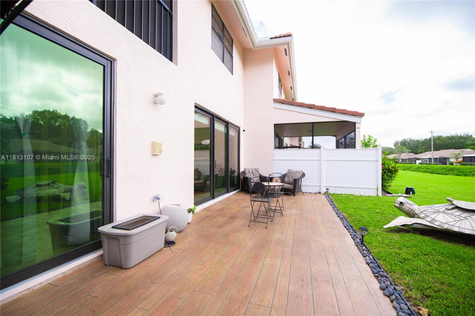 VILLA SAN REMO CONDO - Residential
