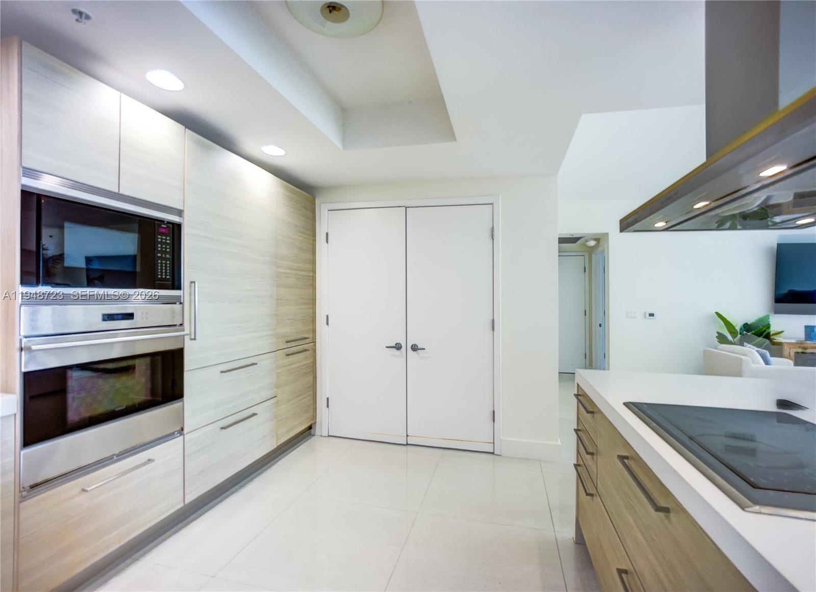 MARINA PALMS RESIDENCES N - Residential