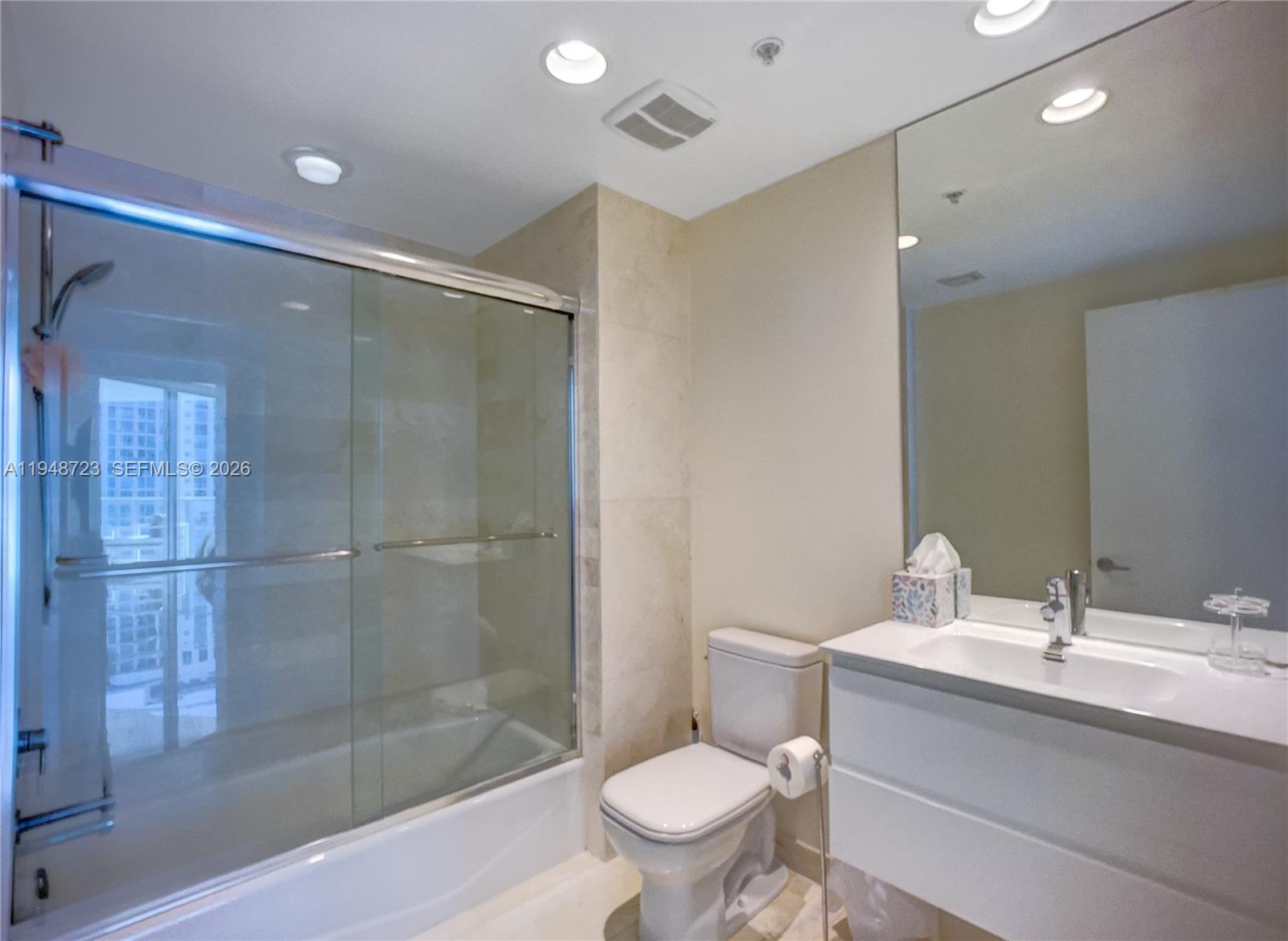 MARINA PALMS RESIDENCES N - Residential