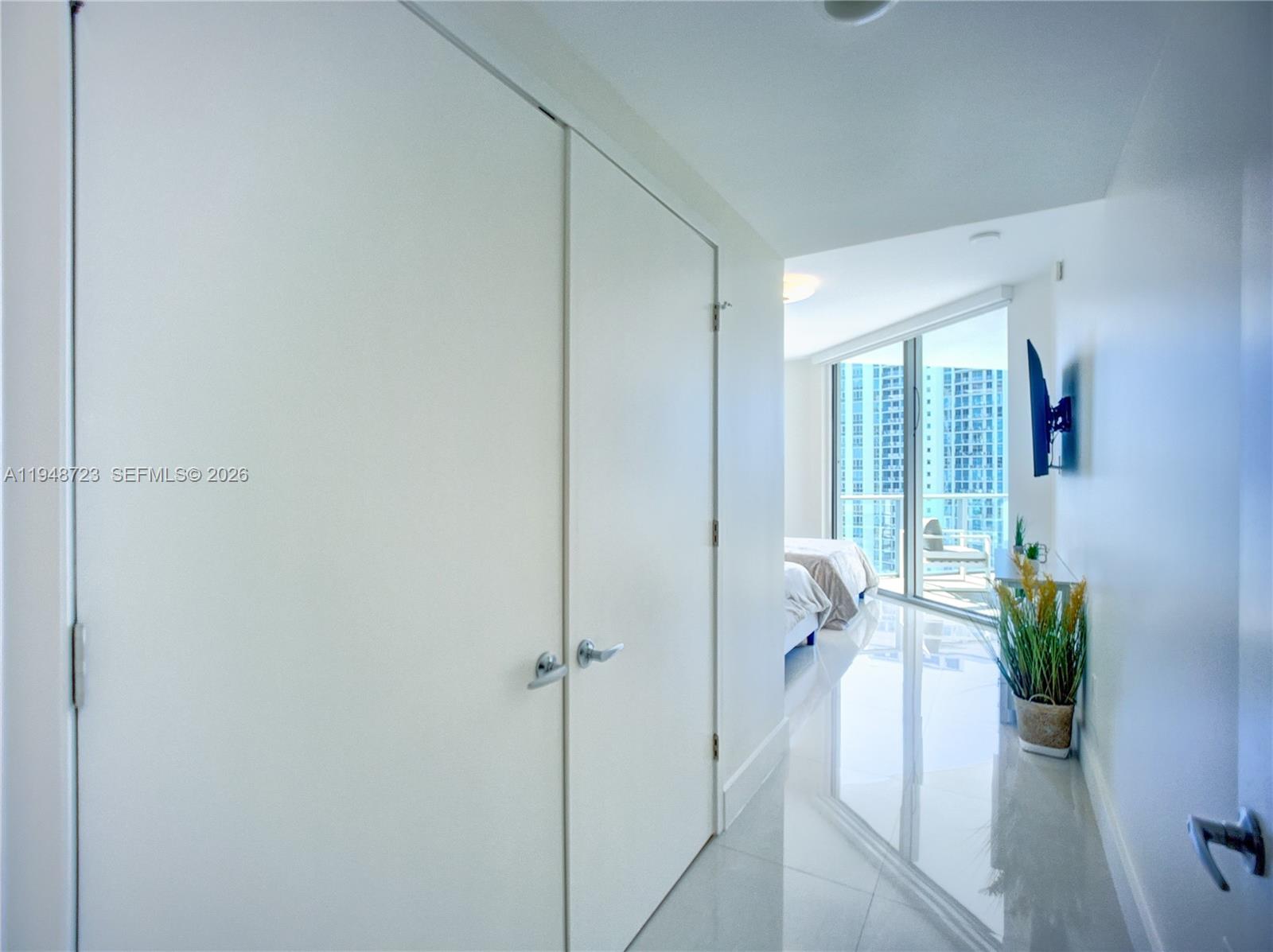 MARINA PALMS RESIDENCES N - Residential