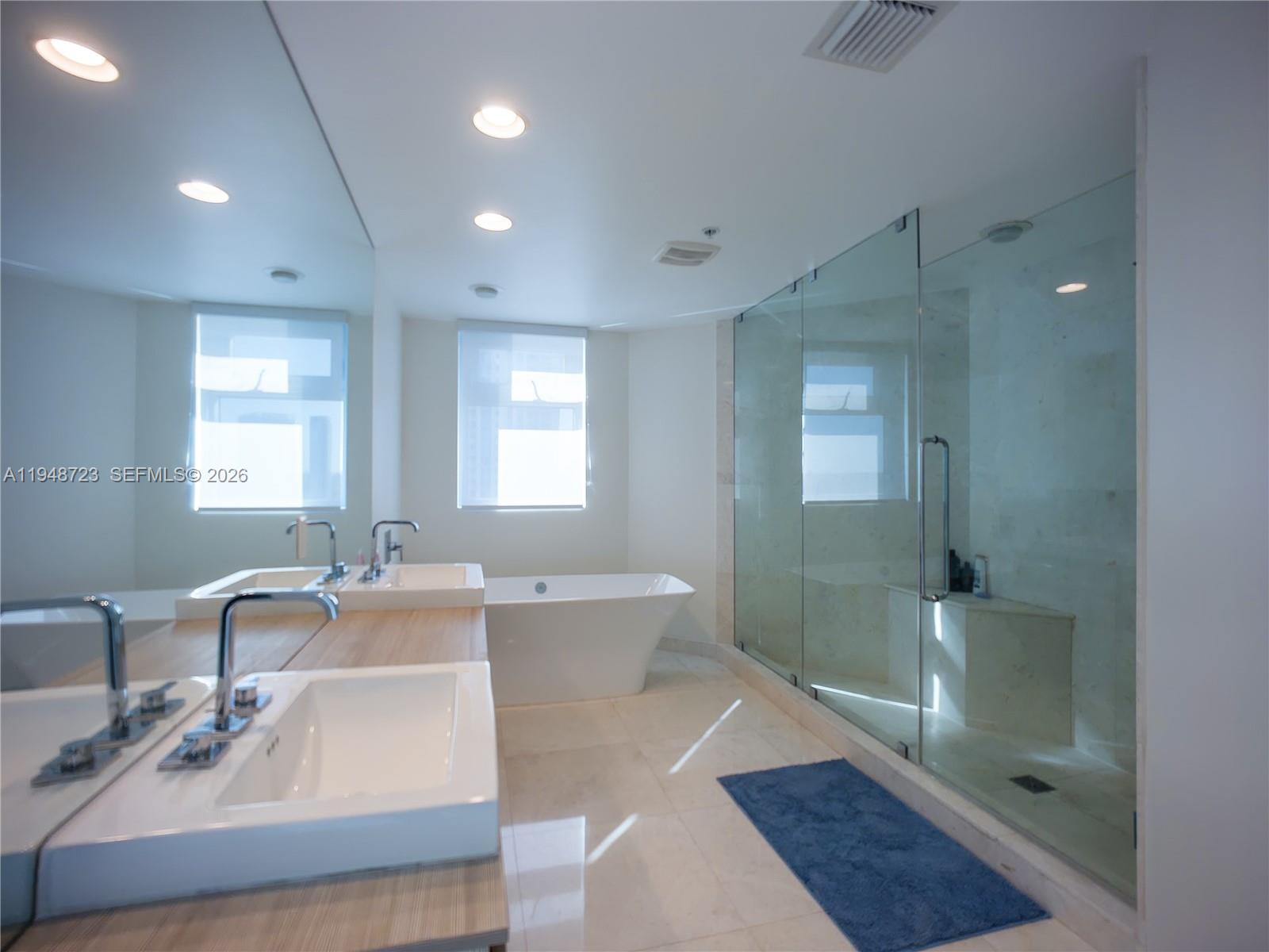 MARINA PALMS RESIDENCES N - Residential