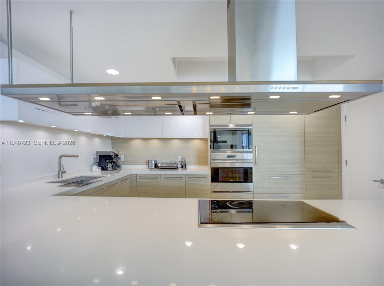 MARINA PALMS RESIDENCES N - Residential