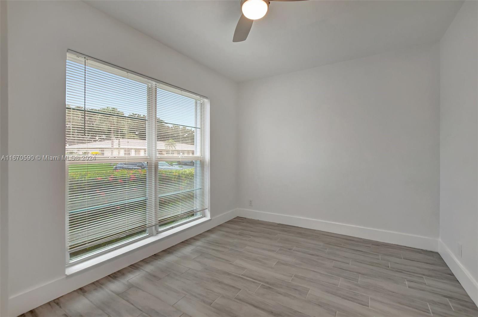 BOCA LAKES CONDO - Residential