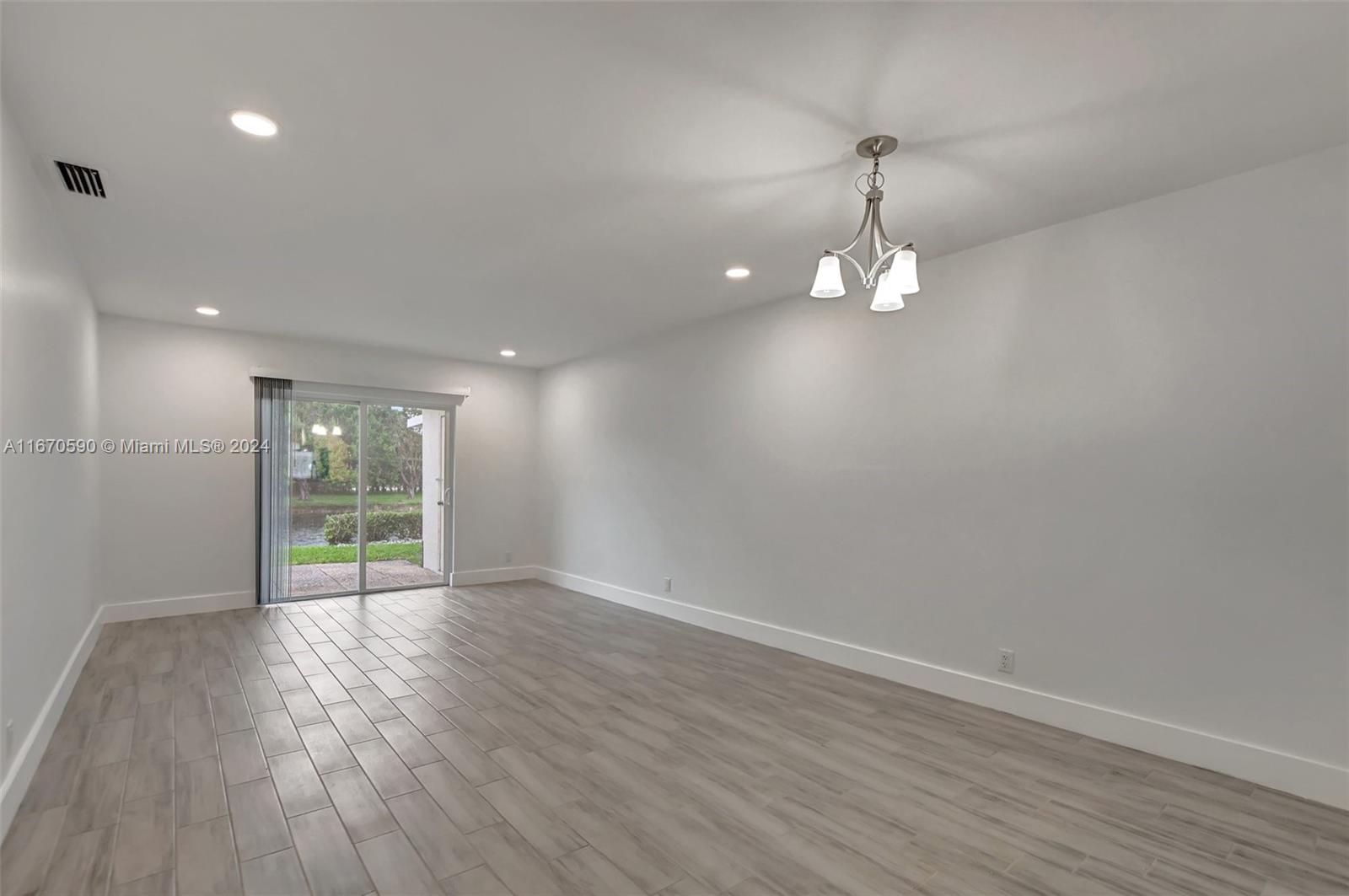 BOCA LAKES CONDO - Residential