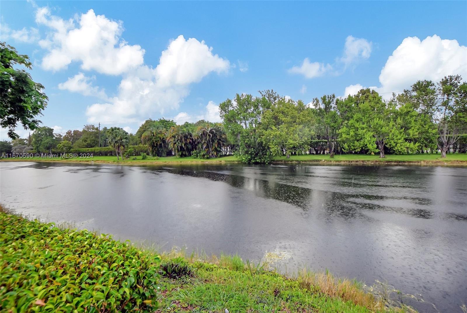 BOCA LAKES CONDO - Residential