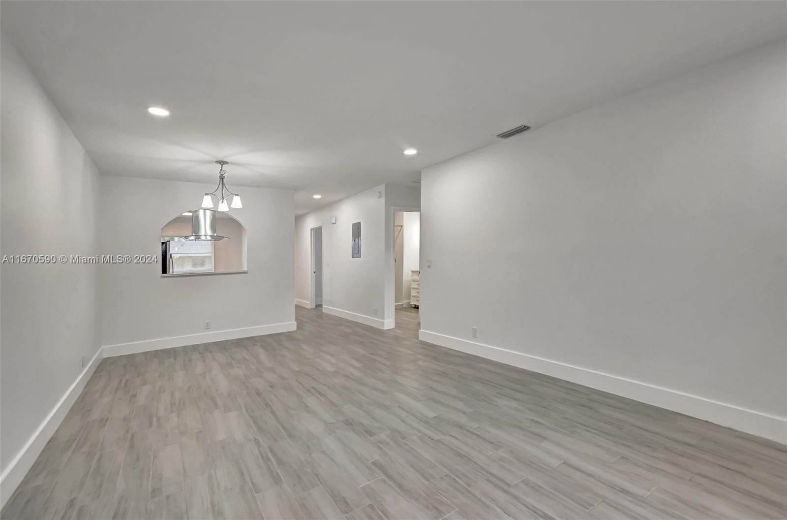BOCA LAKES CONDO - Residential