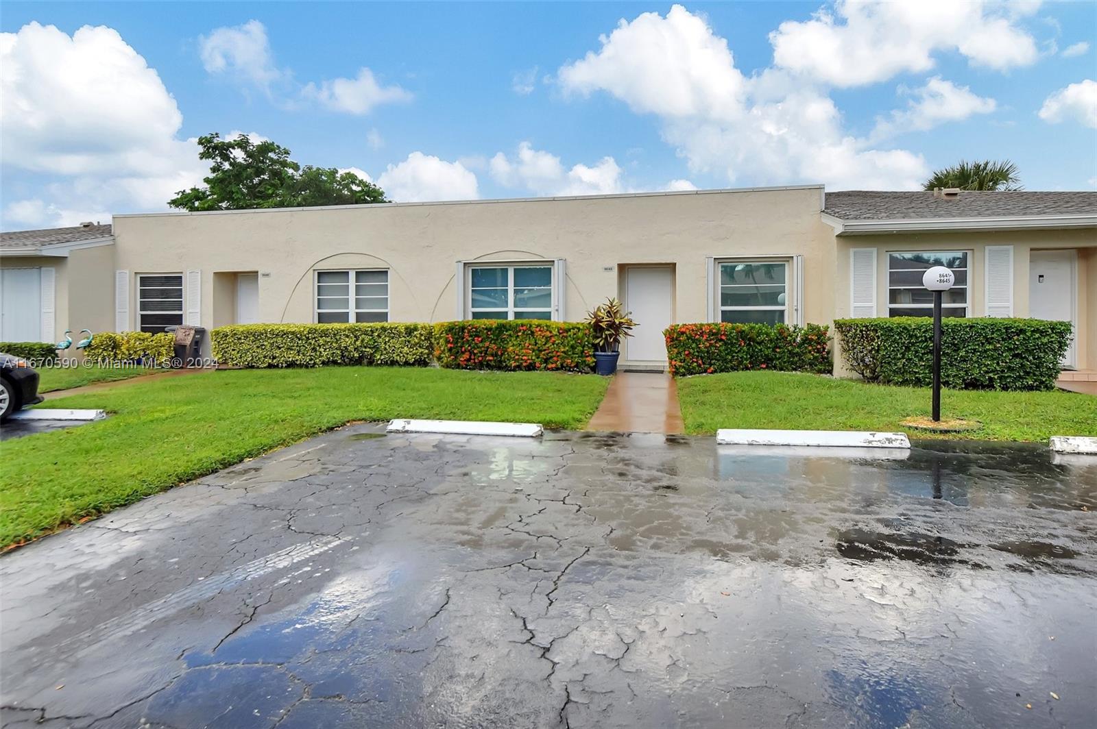 BOCA LAKES CONDO - Residential