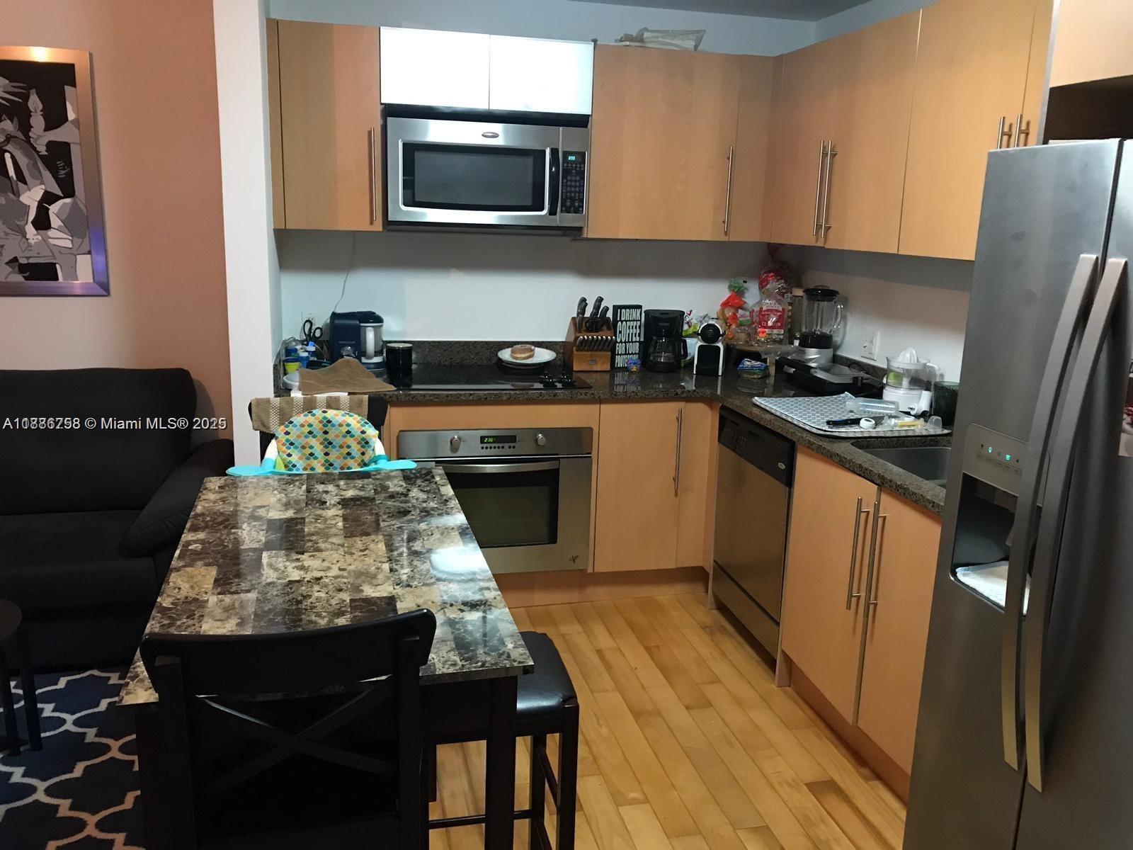 300 SOUTH BISCAYNE BLVD 3209