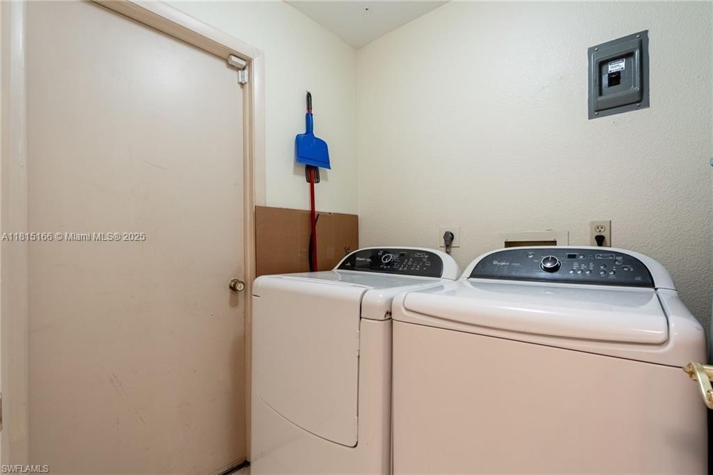 Port LaBelle - Residential