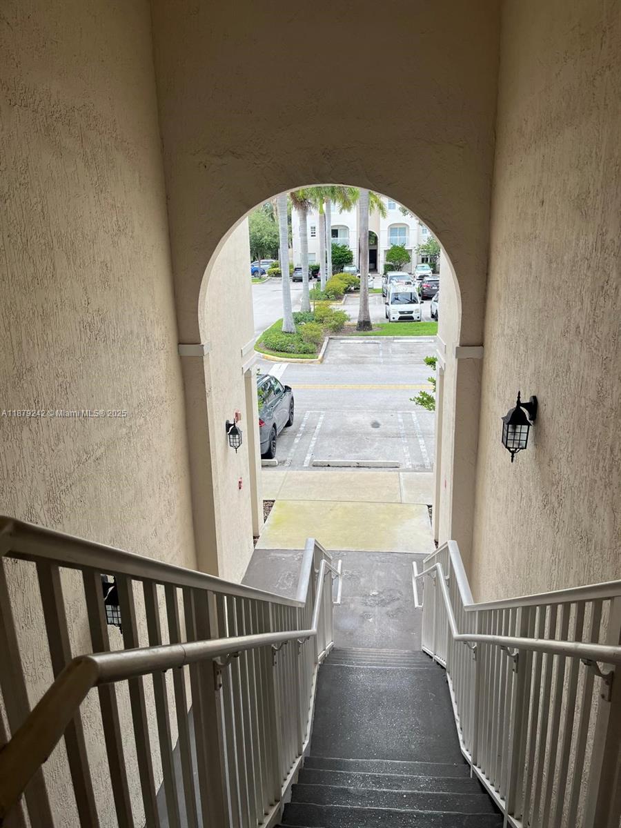 ST MORTIZ AT DORAL CONDO - Residential