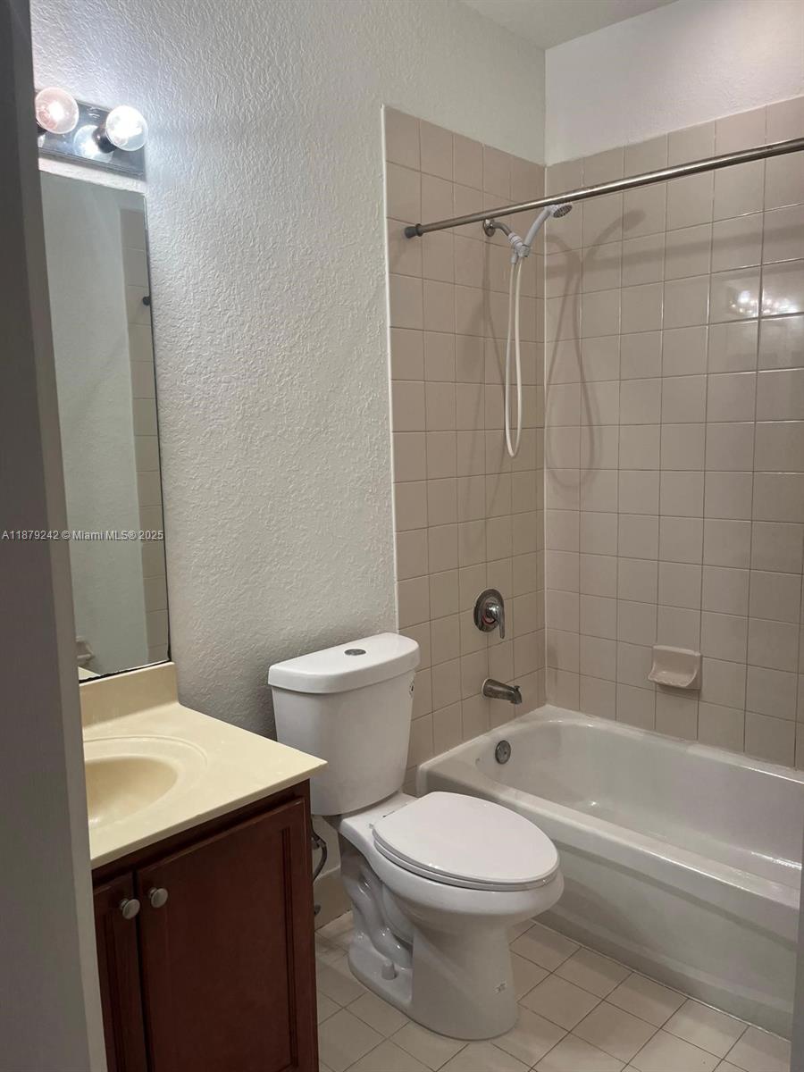 ST MORTIZ AT DORAL CONDO - Residential