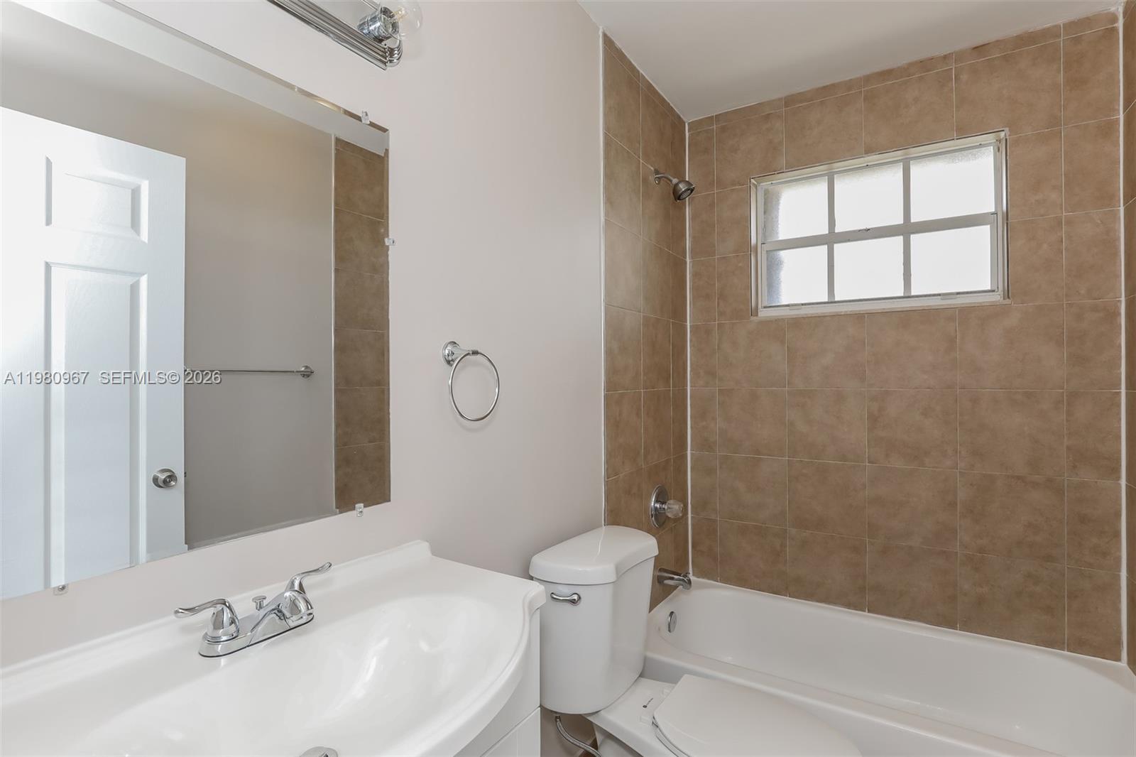 ROSELAWN HEIGHTS - Residential Lease