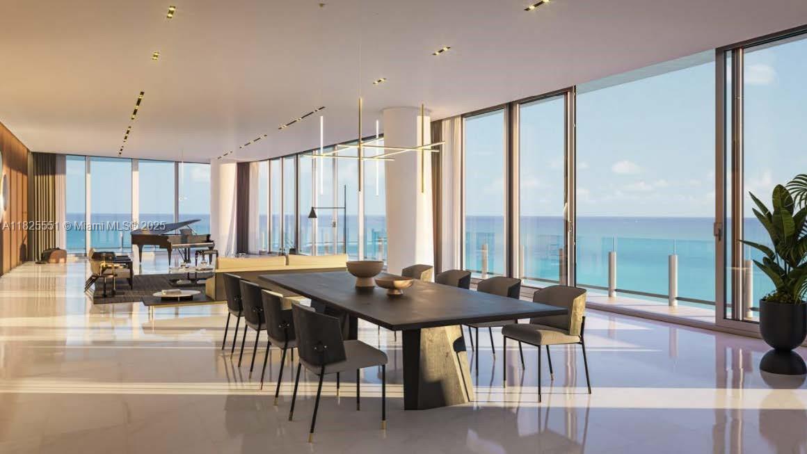 ASTON MARTIN - Residential