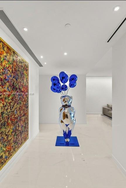 ASTON MARTIN - Residential