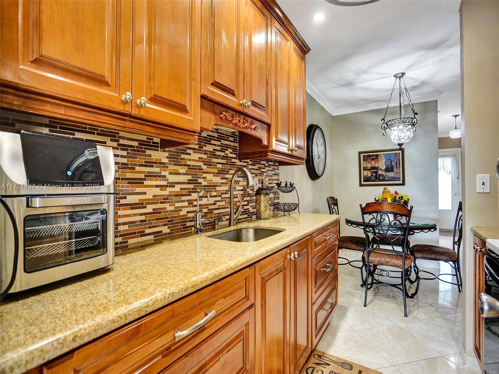 16801 NE 13th Ave 308