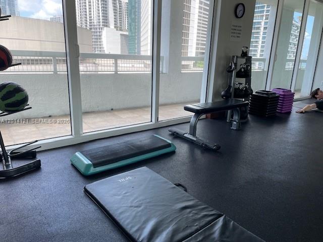 BRICKELL ON THE RIVER N T - Residential Lease