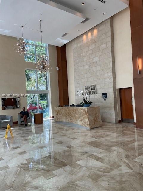 31 SE 5th St 303