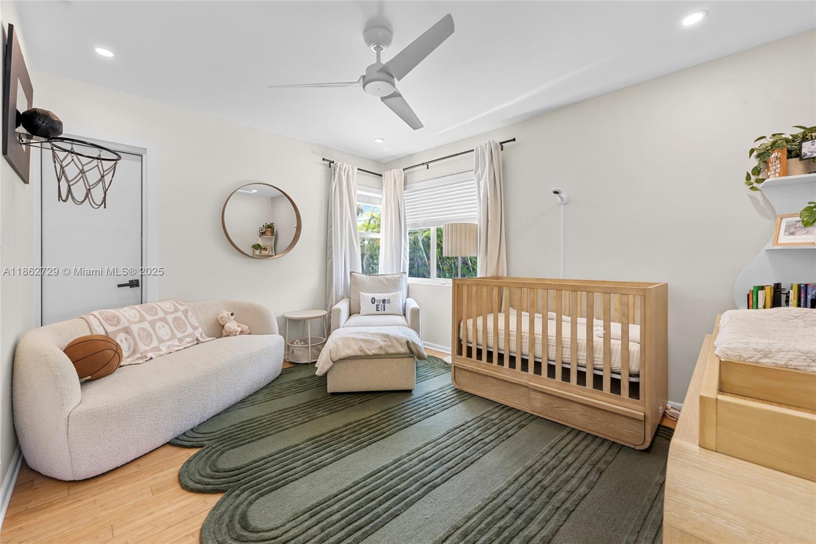 HOLLYWOOD - Residential