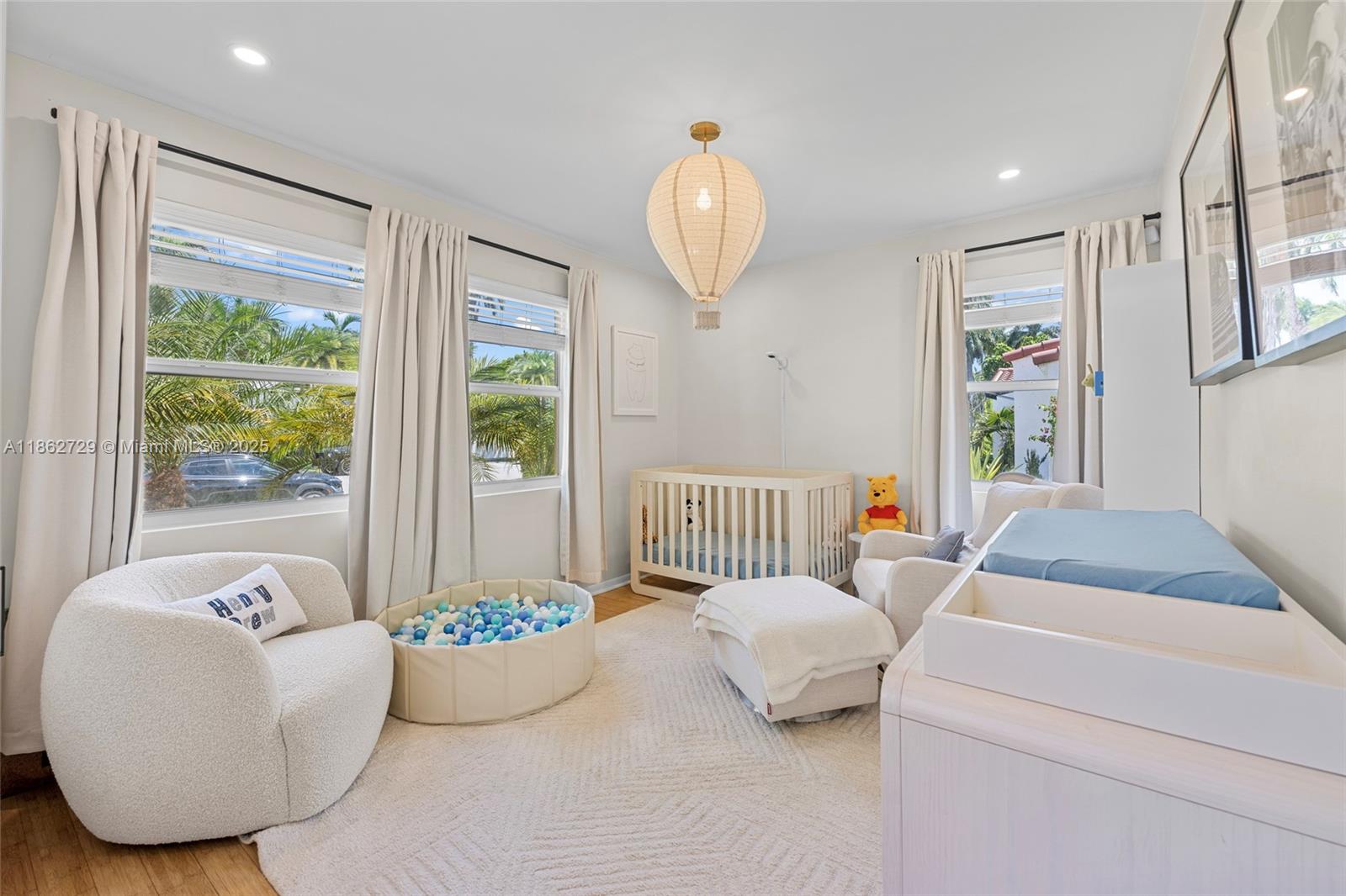 HOLLYWOOD - Residential