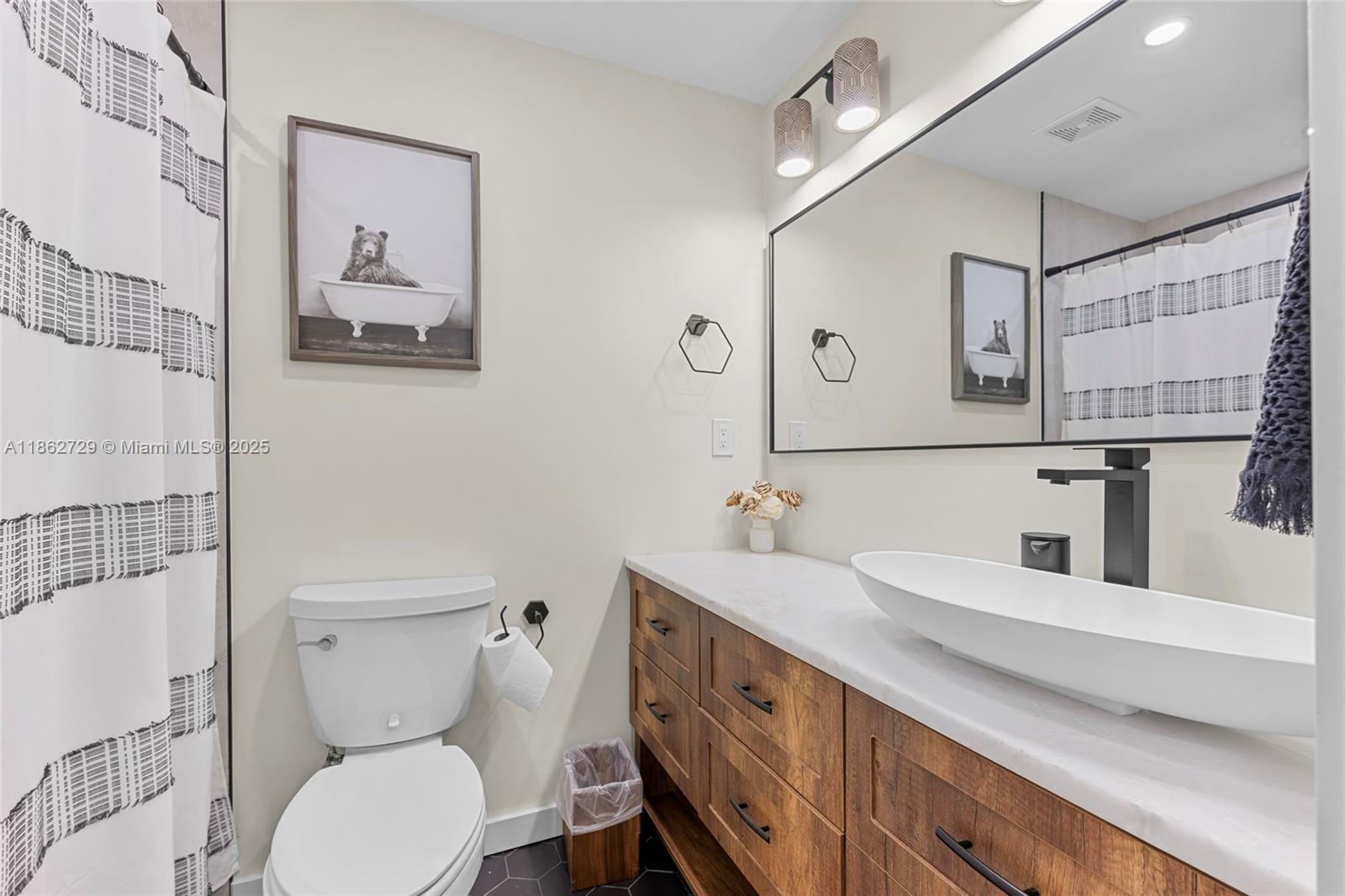 HOLLYWOOD - Residential