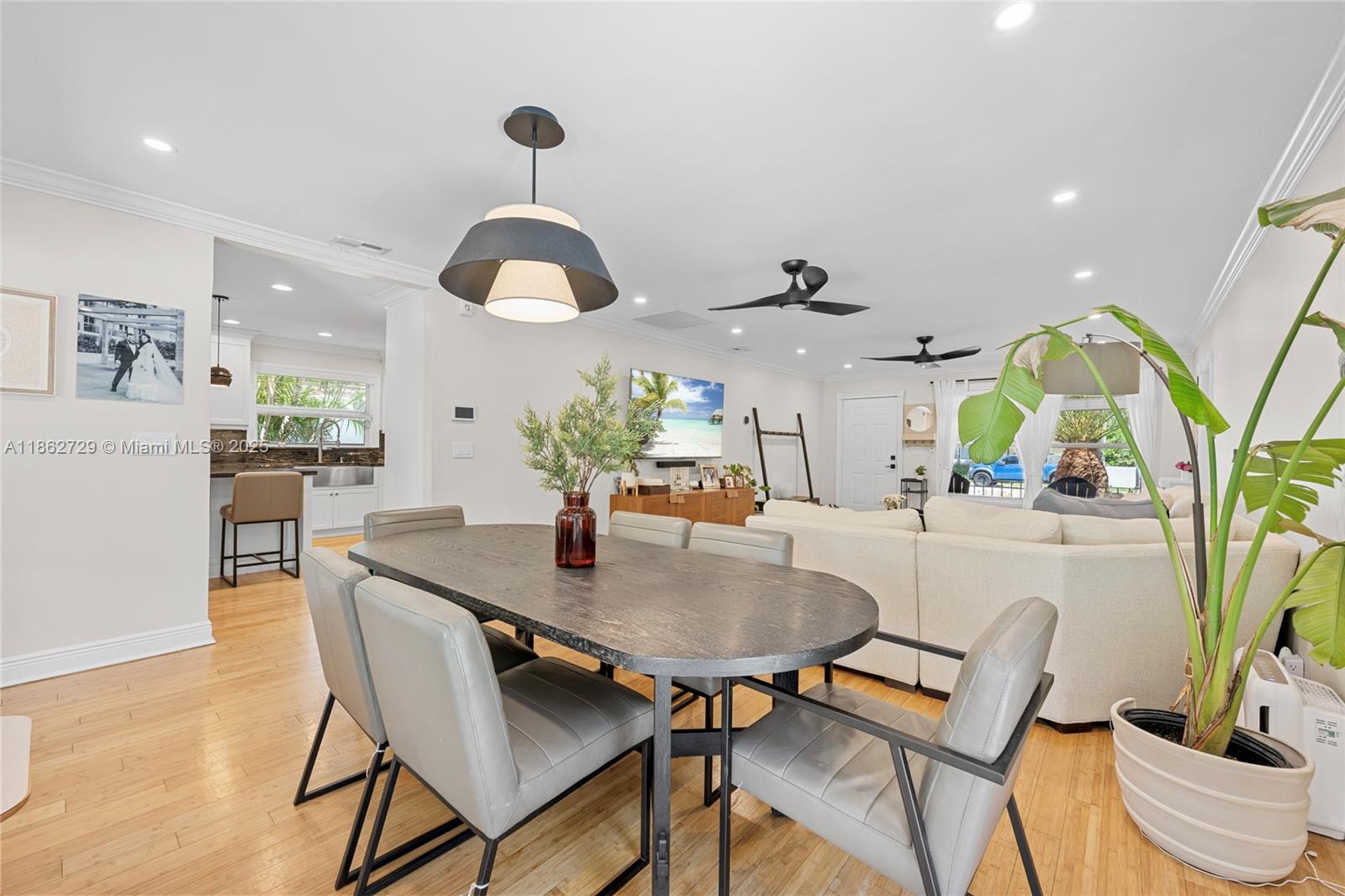 HOLLYWOOD - Residential