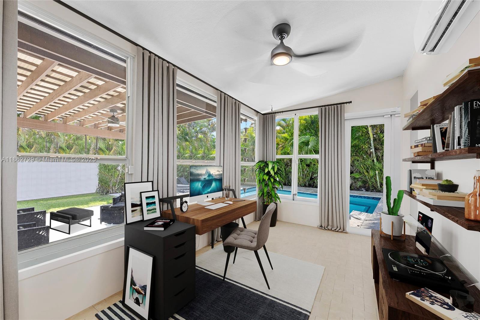 HOLLYWOOD - Residential