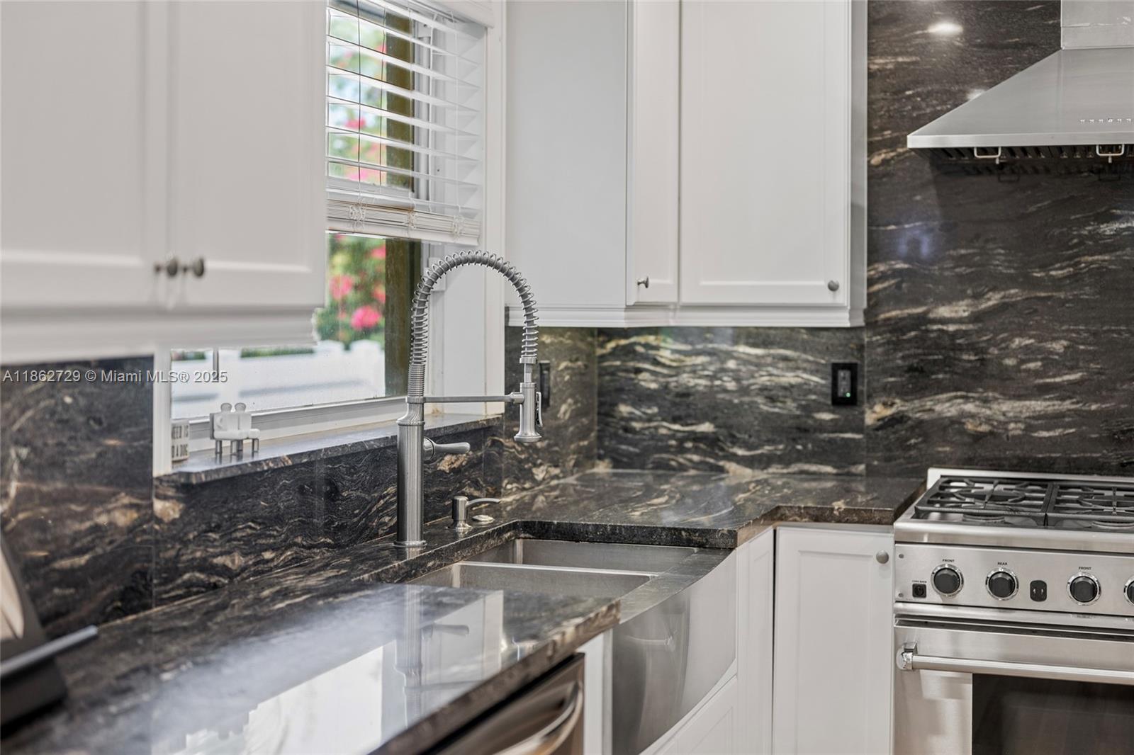 HOLLYWOOD - Residential