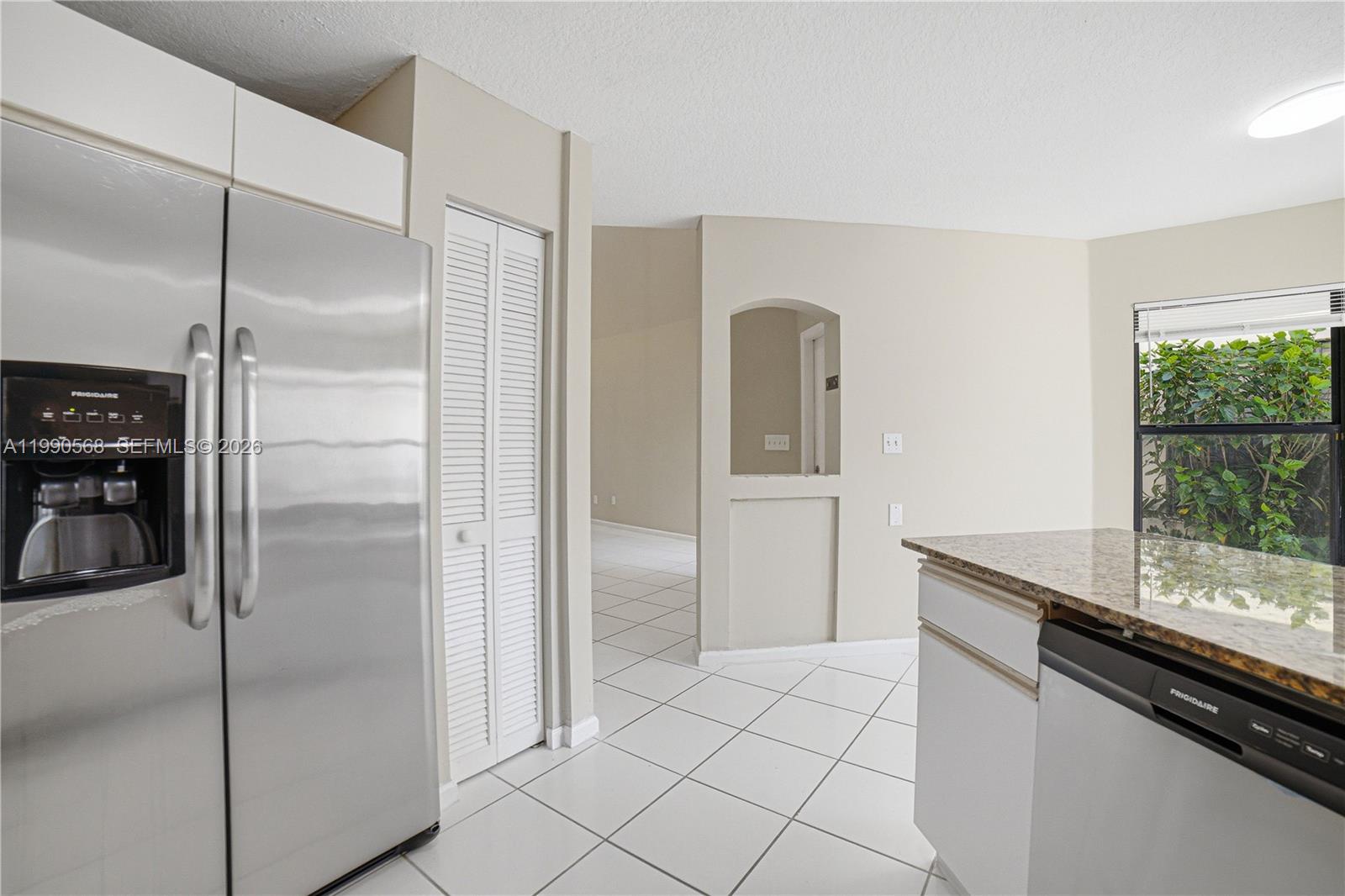 BOCA HERMOSA GARDENS - Residential