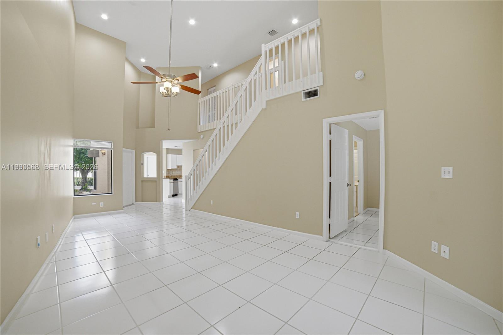 BOCA HERMOSA GARDENS - Residential