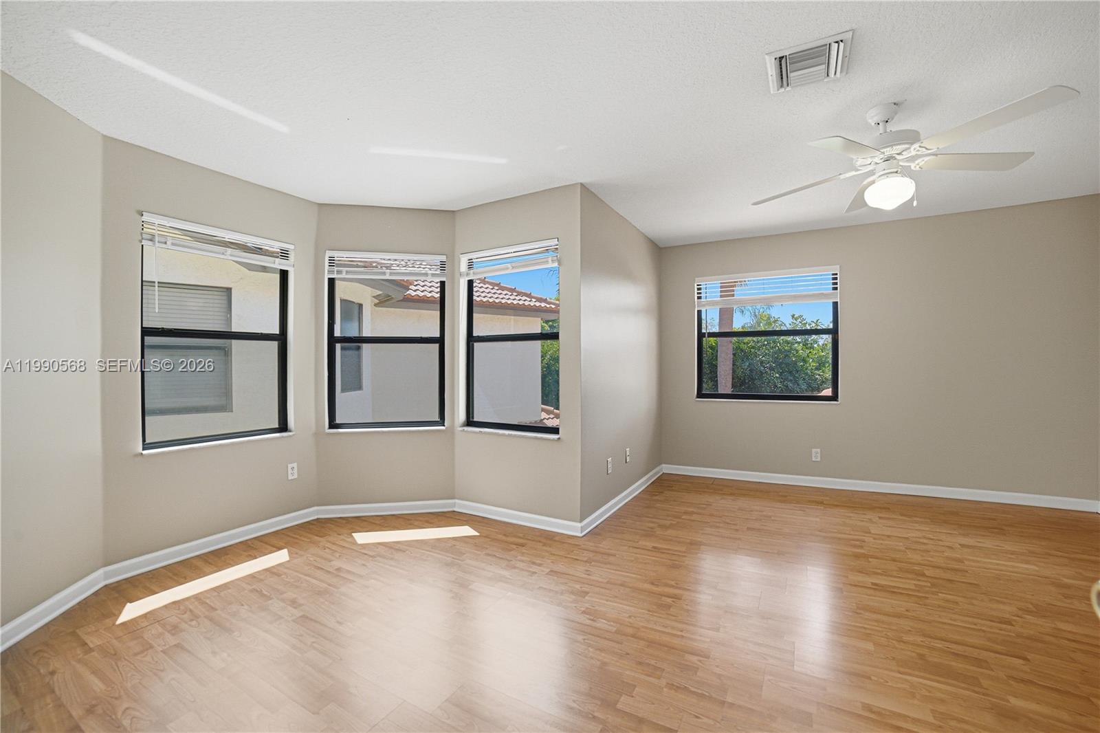 BOCA HERMOSA GARDENS - Residential