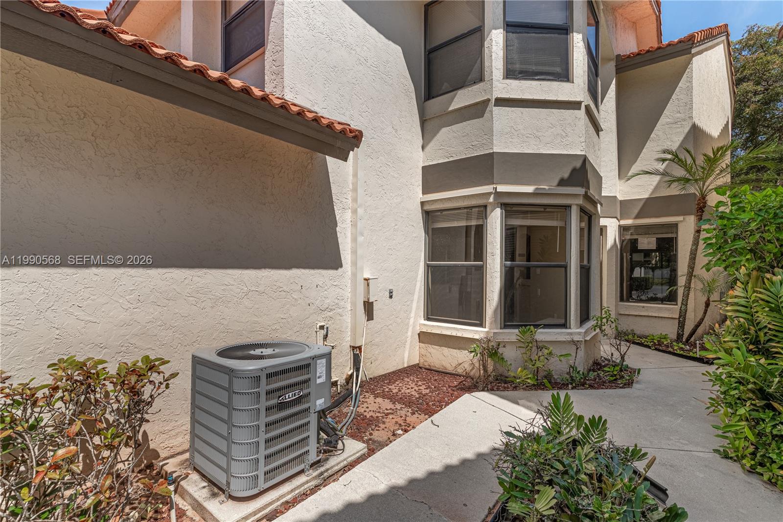 BOCA HERMOSA GARDENS - Residential