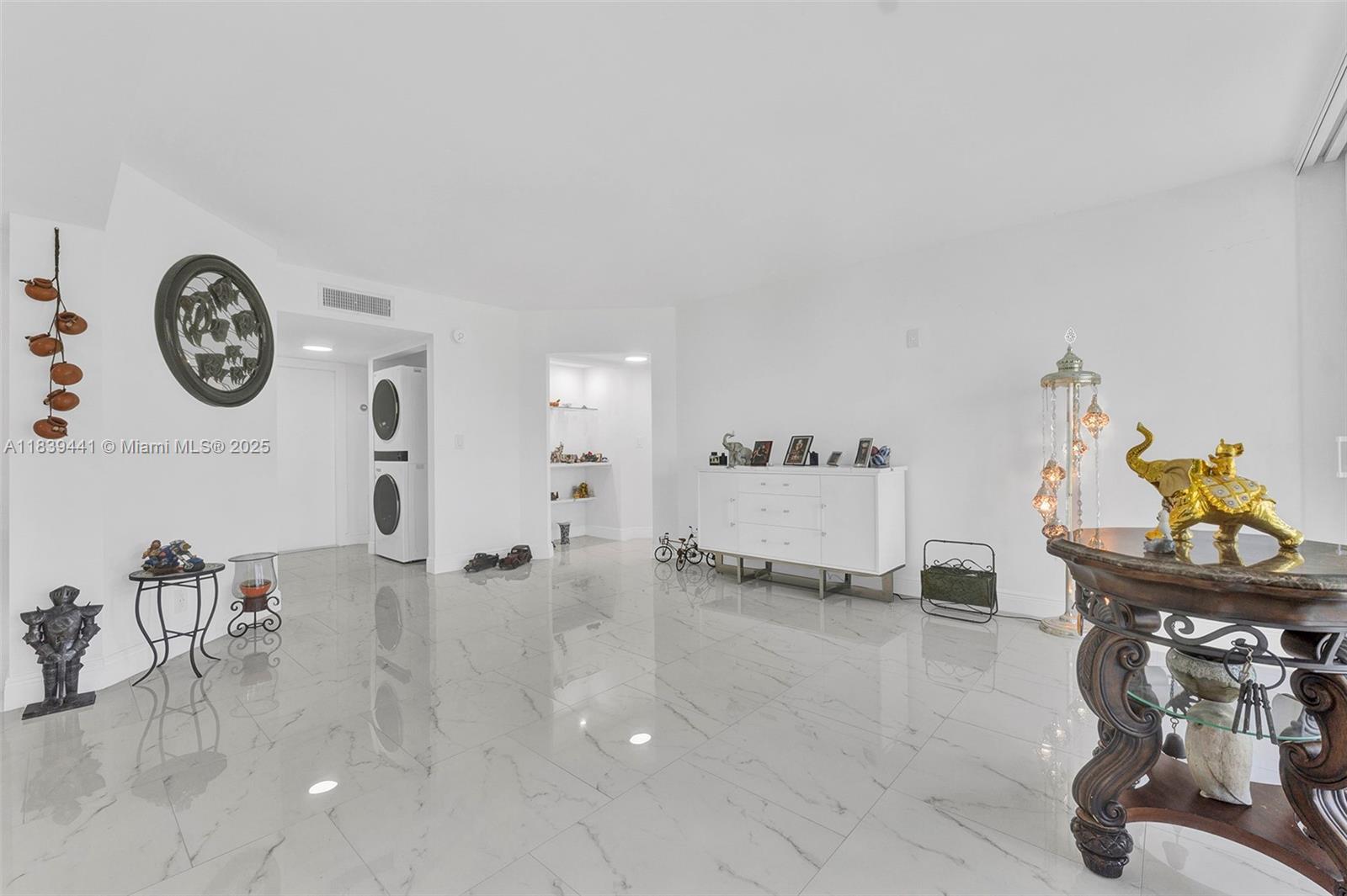 POINCIANA PLACE CONDO 1,2 - Residential