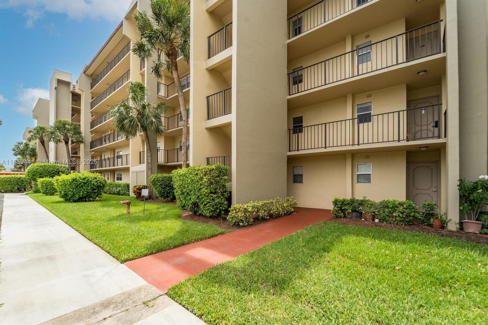 POINCIANA PLACE CONDO 1,2 - Residential