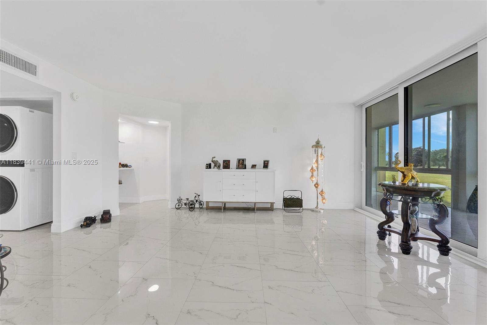 POINCIANA PLACE CONDO 1,2 - Residential