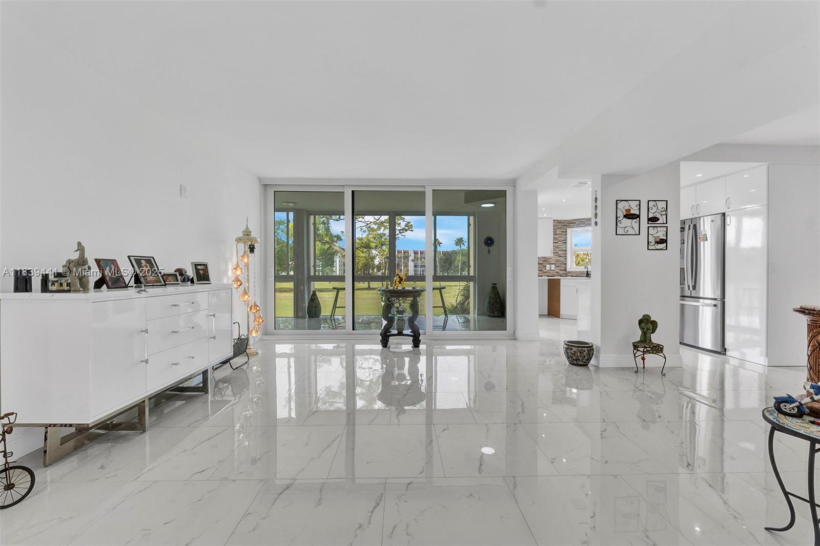 POINCIANA PLACE CONDO 1,2 - Residential