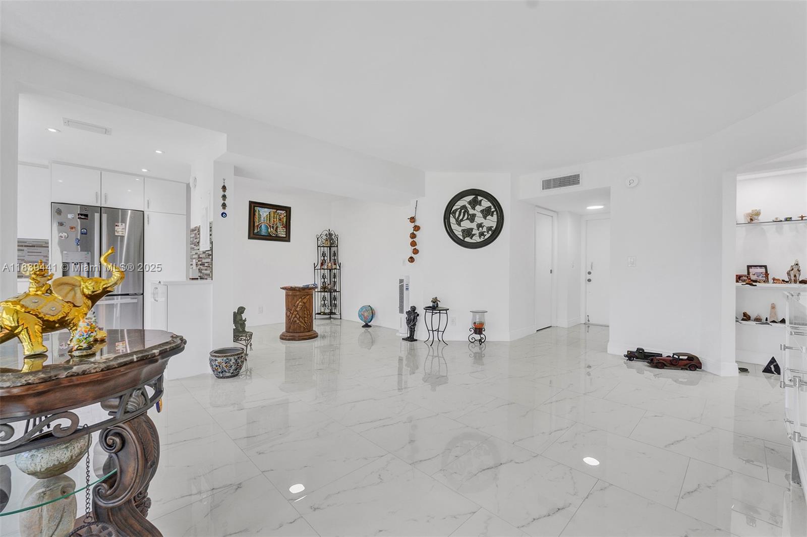 POINCIANA PLACE CONDO 1,2 - Residential