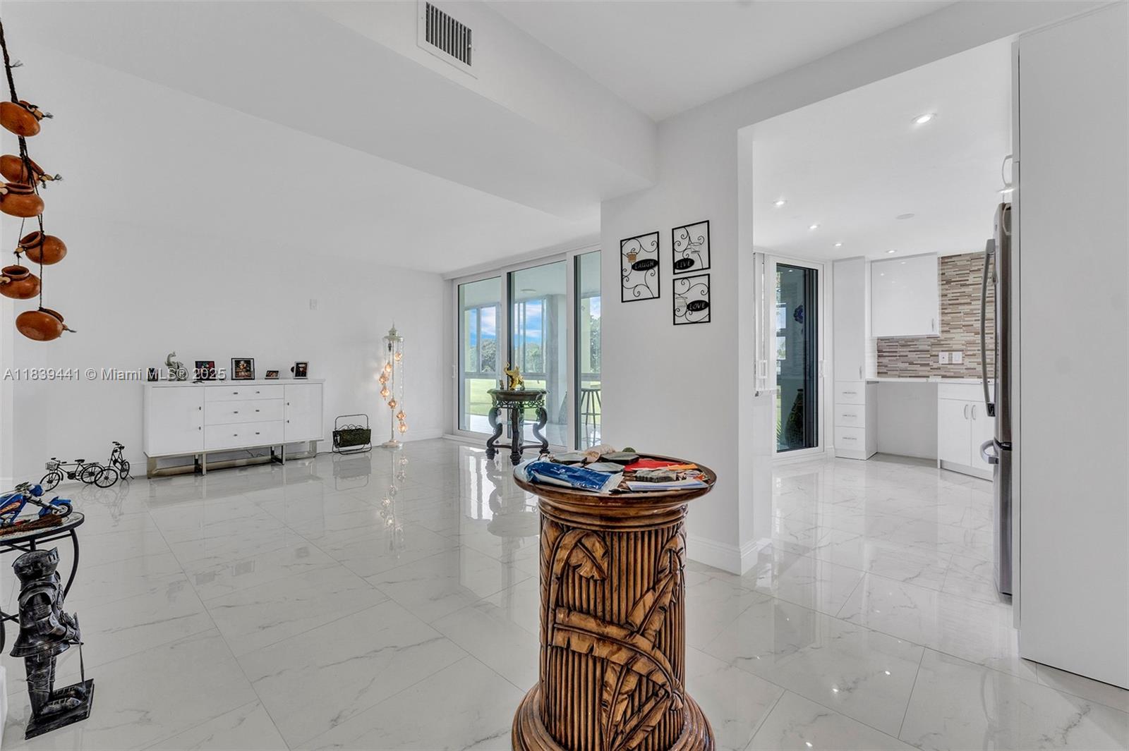 POINCIANA PLACE CONDO 1,2 - Residential