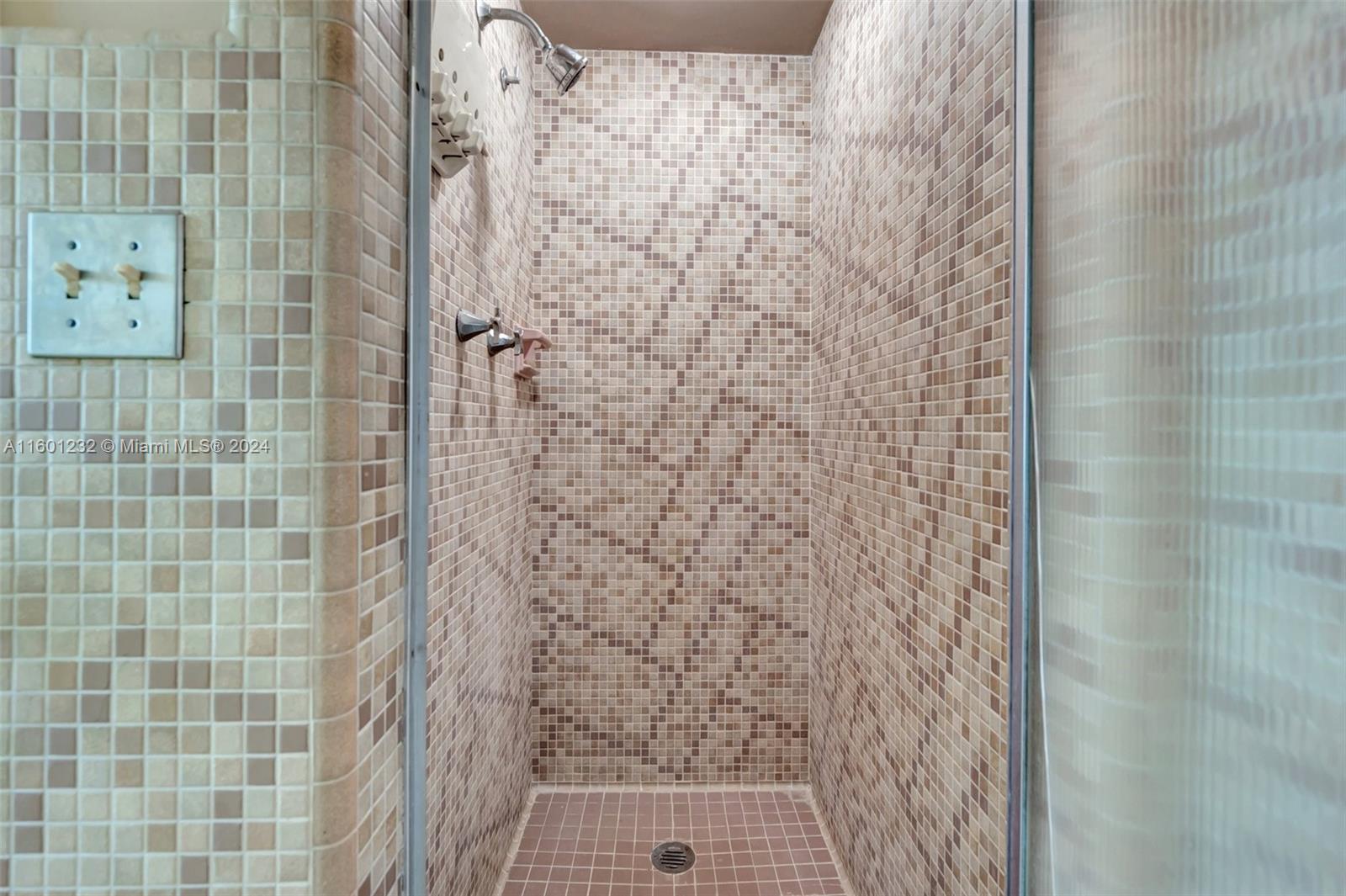 DAVIS HARBOR - Residential