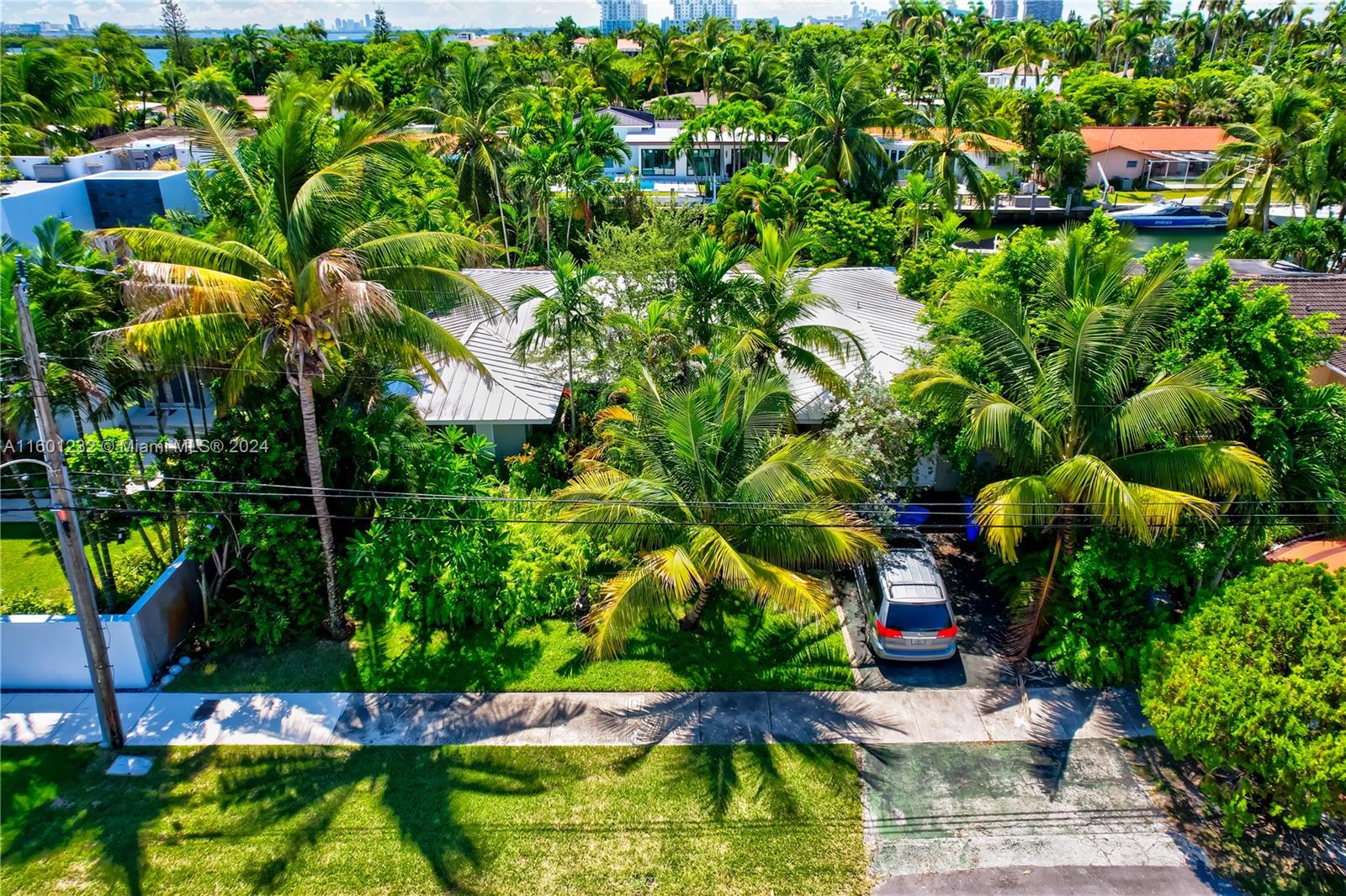 DAVIS HARBOR - Residential