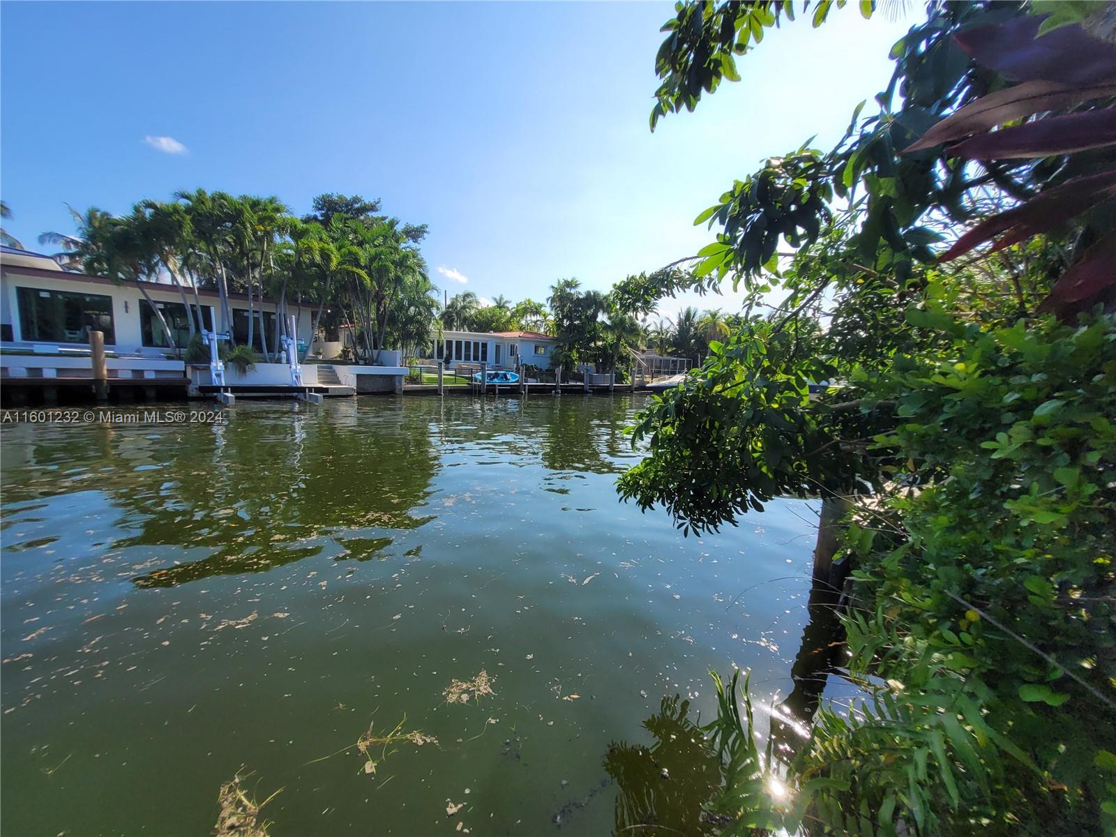 DAVIS HARBOR - Residential